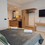 Andromahi & Lejlighed *