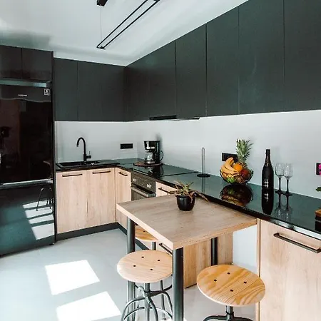 Andromahi & Apartmán