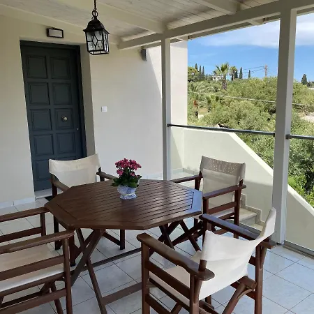 公寓 Andromahi & *