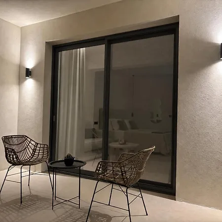 Andromahi & Apartamento Laganas